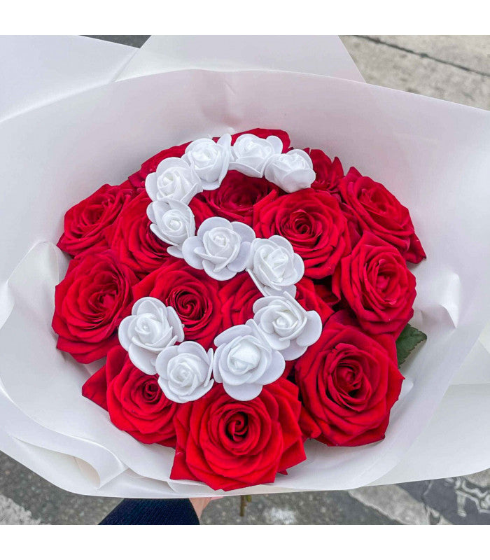 Ramo de rosas frescas con Personalización