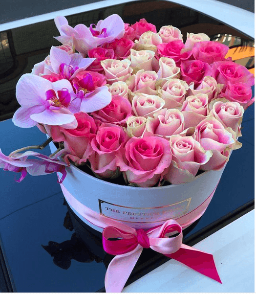 2 Razones por las que Comprar Orquídeas y Rosas - The Prestige Roses Madrid