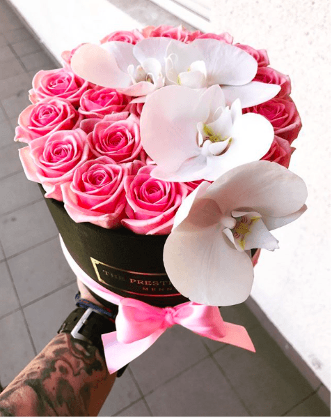 2 Razones por las que Comprar Orquídeas y Rosas - The Prestige Roses Madrid