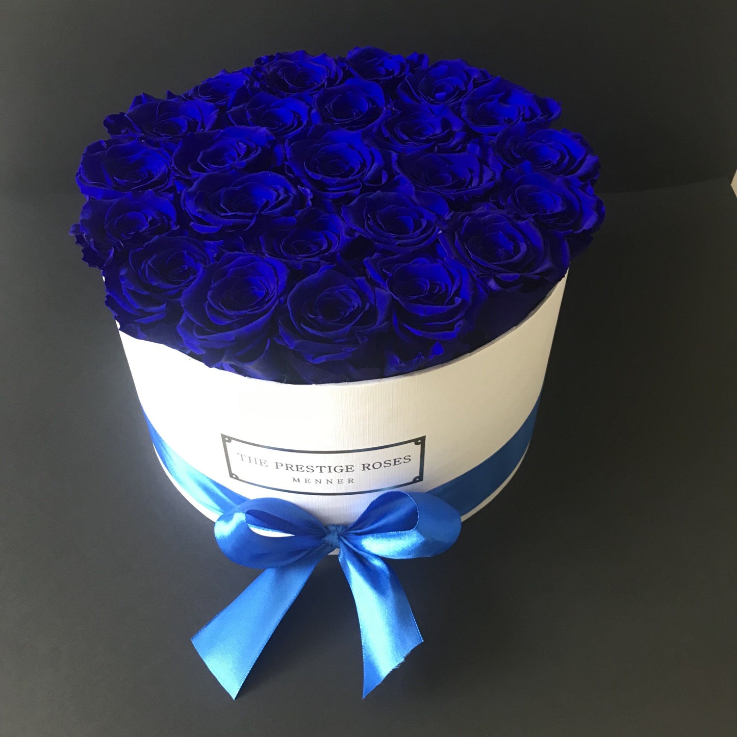 Caja Blanco Grande de Rosas Frescas Azules | The Prestige Roses - The Prestige Roses Madrid