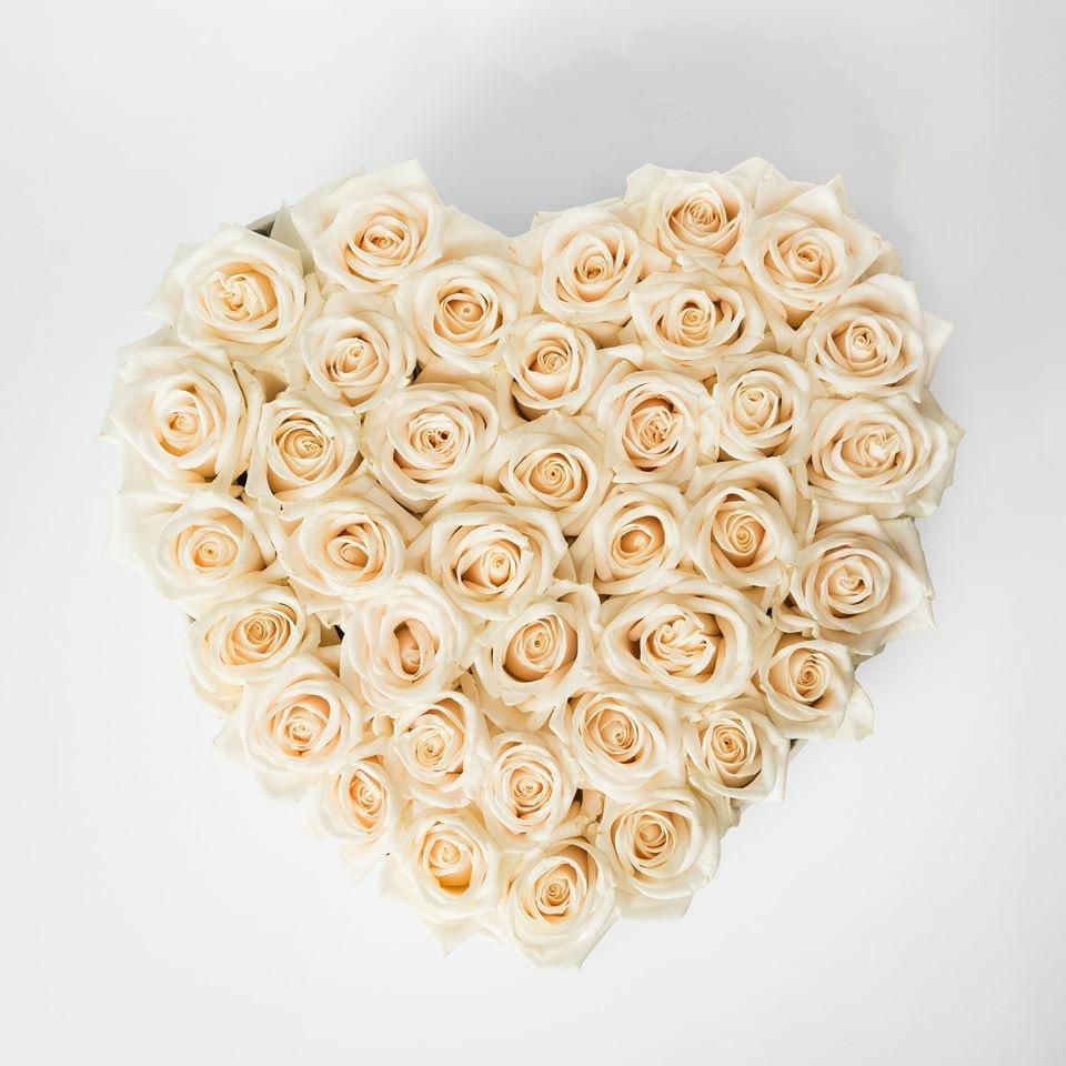 Caja Blanco Corazon de Rosas Frescas Blancas | The Prestige Roses - The Prestige Roses Madrid