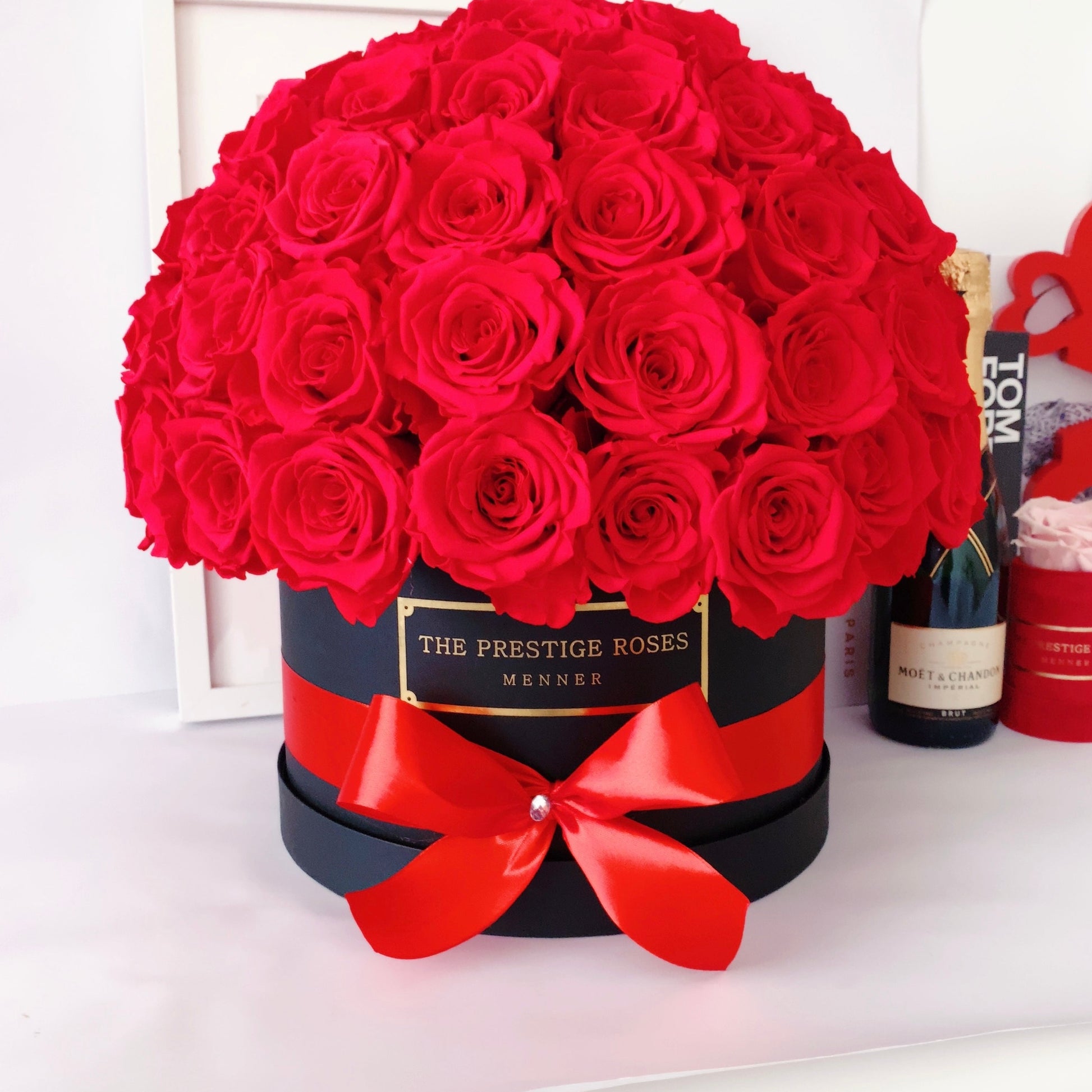 Caja Grande de Rosas Eternas en estilo Luxury Dome | The Prestige Roses