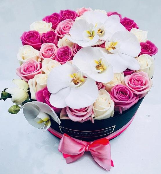 Cajas de Rosas Preservadas con orquideas frescas o artificiales